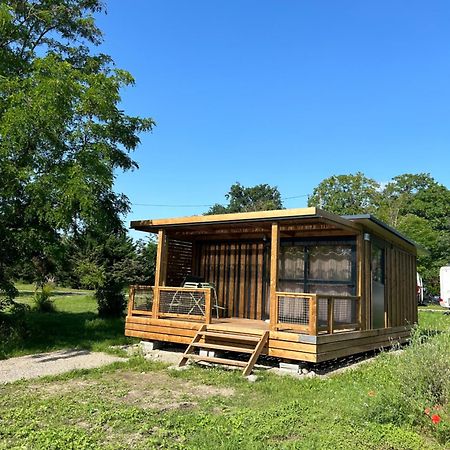 Camping Onlycamp Vauban Нёф-Бризах Экстерьер фото